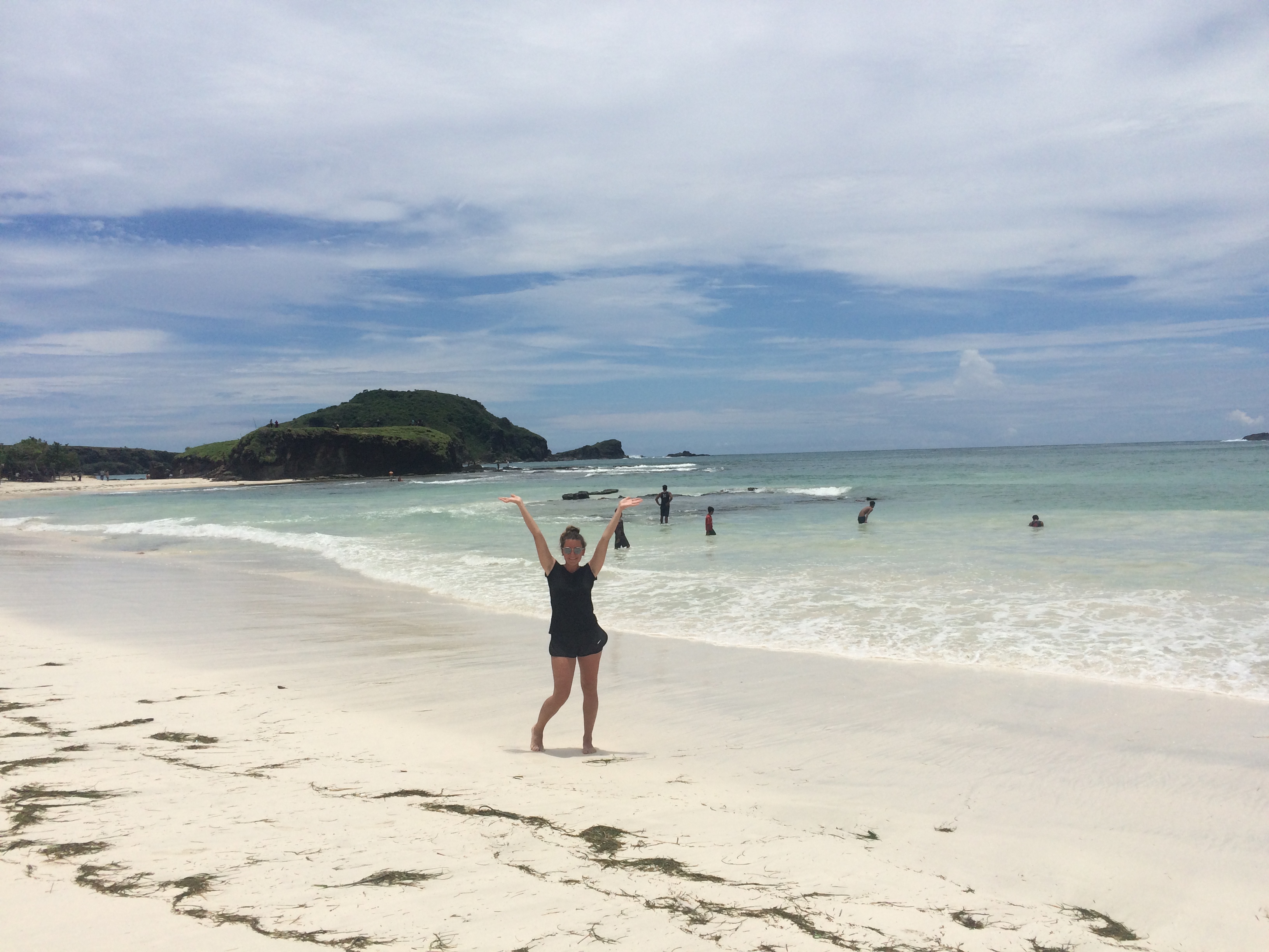 Indonésie, Lombok, plage de sable blanc TAJUNGANN